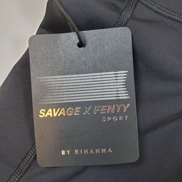 Savage X Fenty Band-It High Waist Shorts Training Workout Medium Womens NWT - Picture 4 of 13